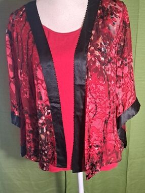 Red Floral Satin-Trim Women's Open Thin Jacket